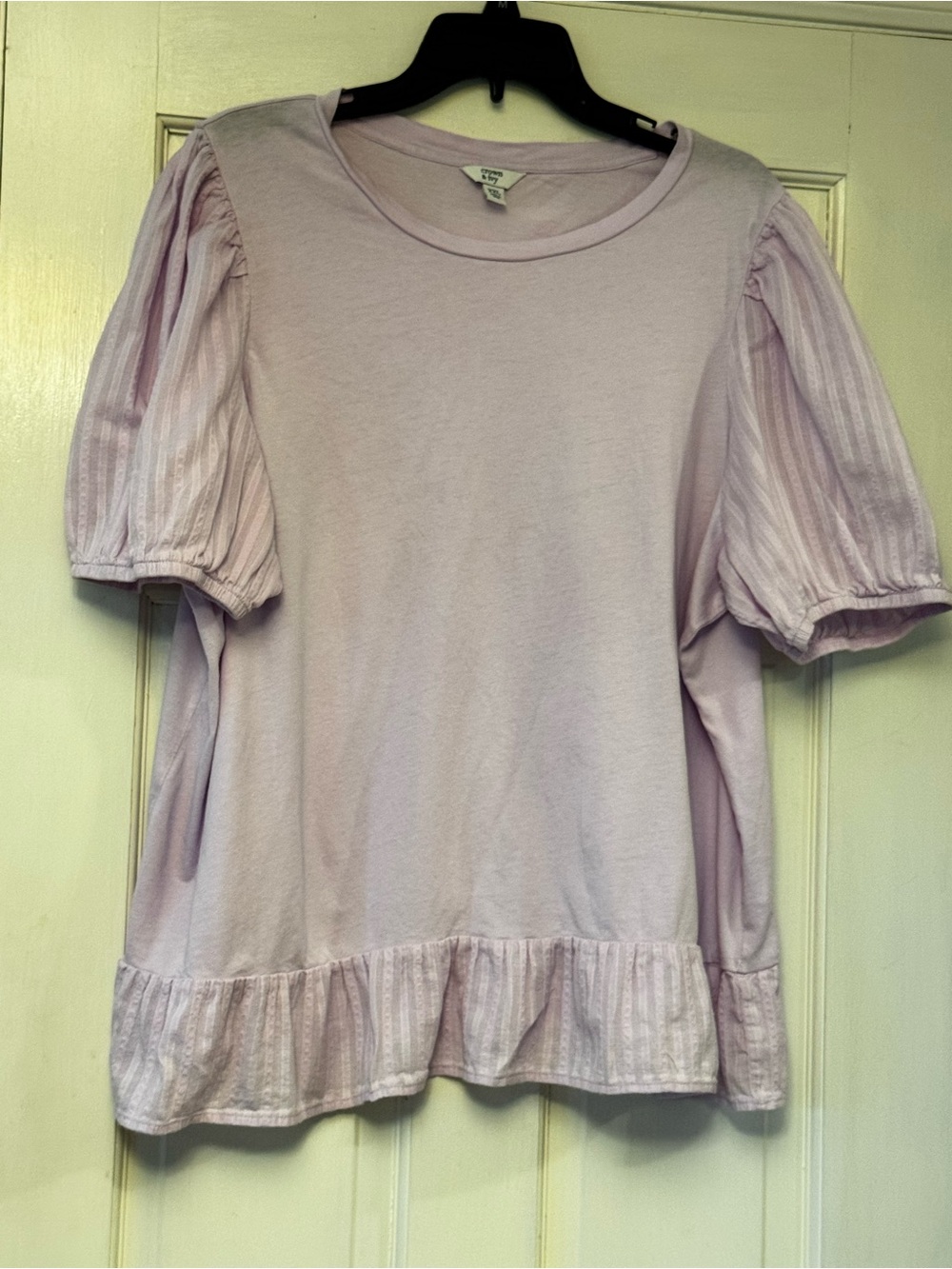 crown & ivy Light Lavender Puff Sleeve Tee